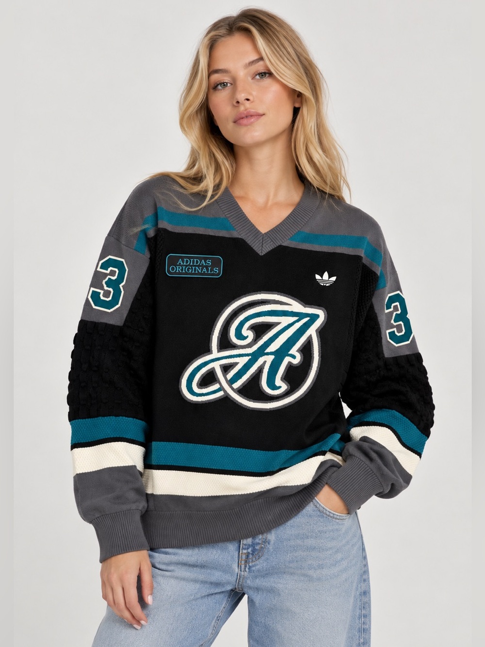 adidas Originals Women’s Knit Sweater Size M Black Teal 33 NWT